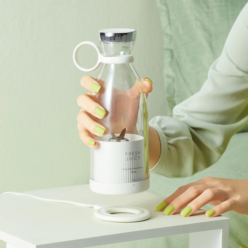 Compact USB Electric Juicer Blender - Multi-Function Mini Fruit Mixer for Smoothies, Milkshakes, and Juices